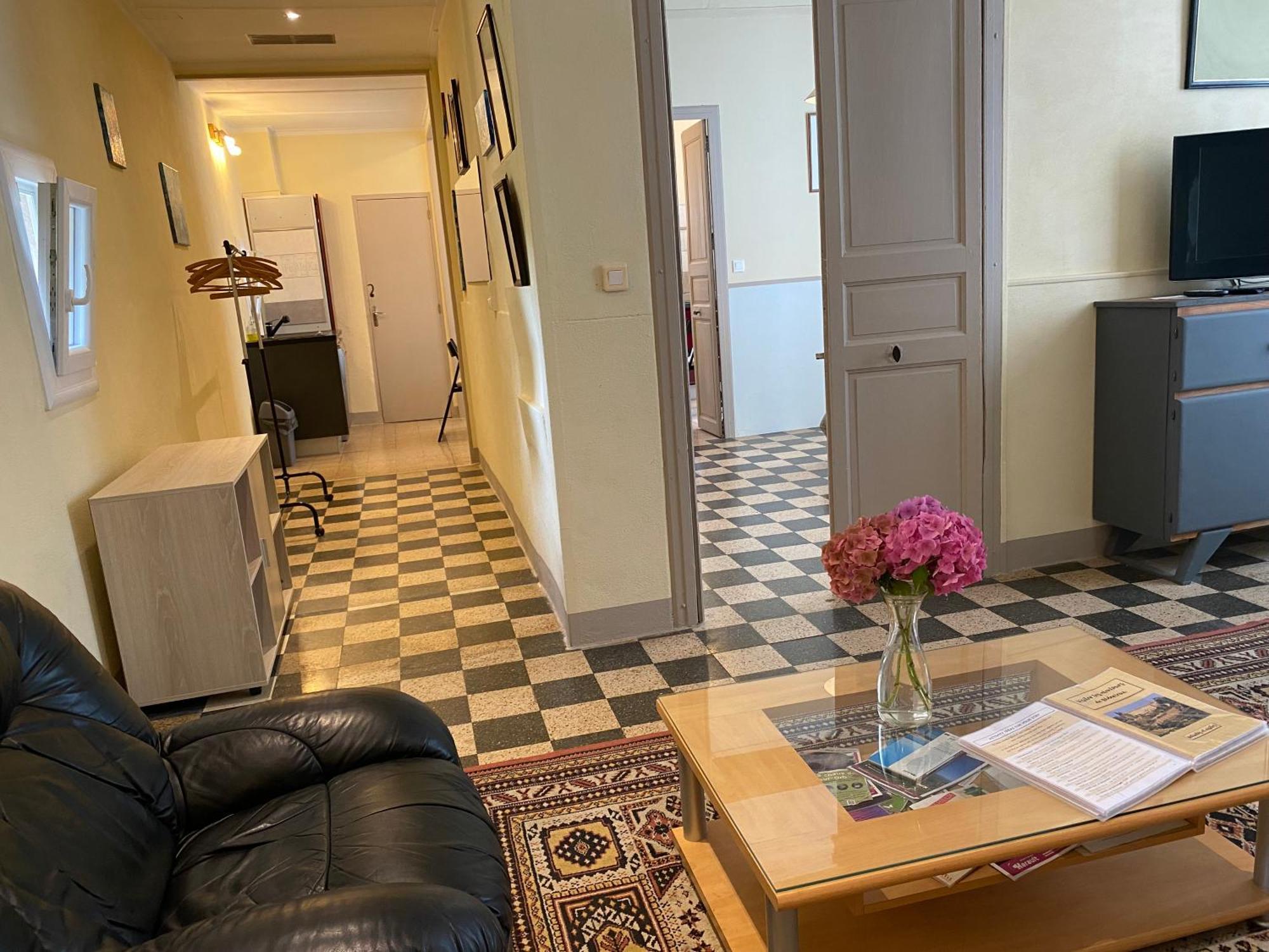Residence Verdi - Appartements Meubles En Centre Ville Bédarieux Zewnętrze zdjęcie