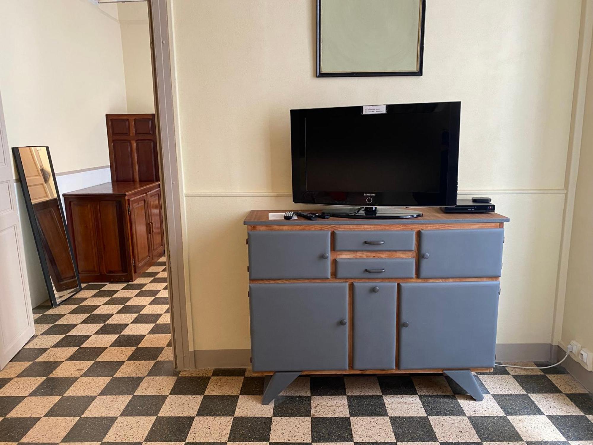 Residence Verdi - Appartements Meubles En Centre Ville Bédarieux Zewnętrze zdjęcie