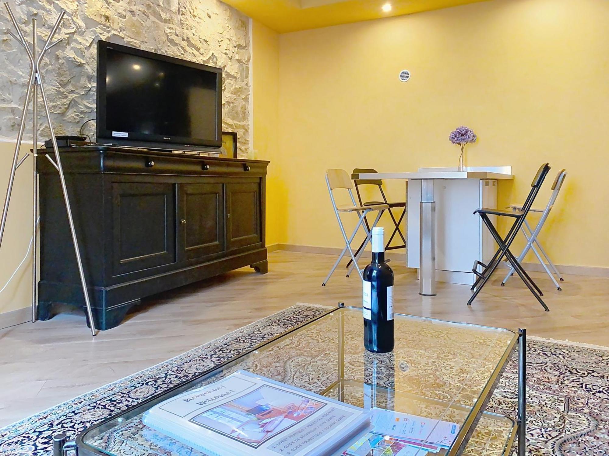 Residence Verdi - Appartements Meubles En Centre Ville Bédarieux Zewnętrze zdjęcie